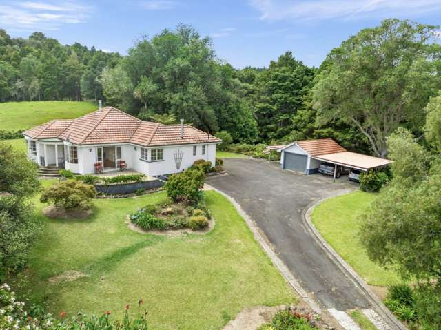 21ha Central Bay of Islands Beef Farm