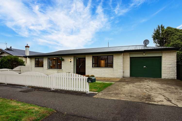 103 Herriot Street Richmond_17