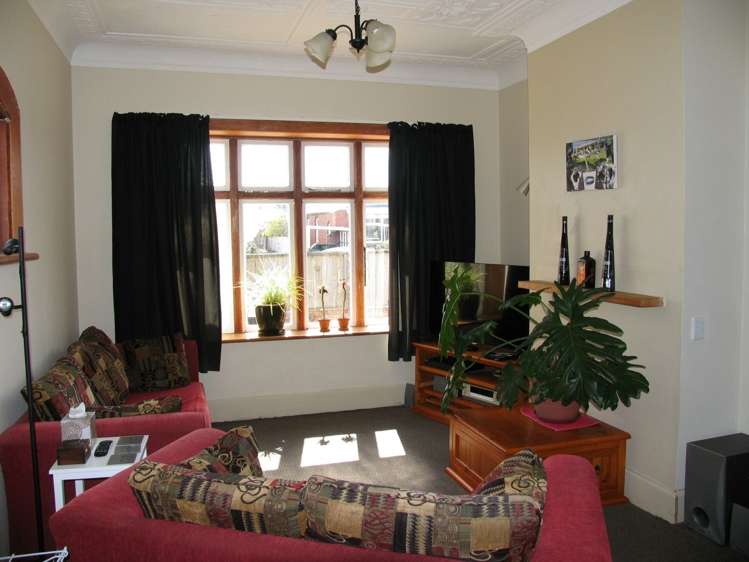 7 Crest Street Tainui_6