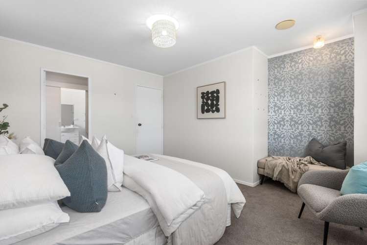 12 Sylvania Drive Matua_10