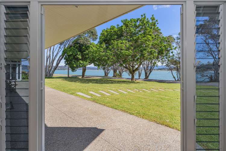 1 Stormont Lane Whitianga_17