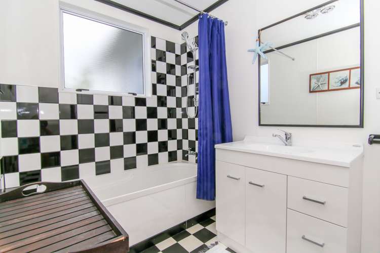 75 Peel Street Westport_14