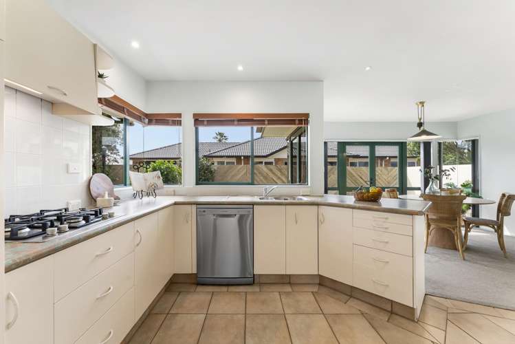 94 Santa Monica Drive Papamoa_5