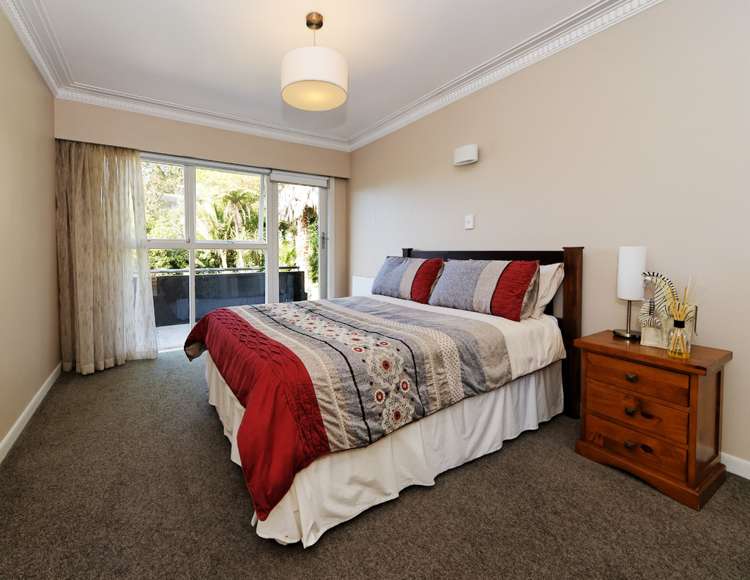 21 Park Road Titirangi_15