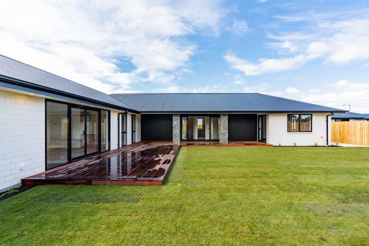 24 Cleaver Street Woodend_23