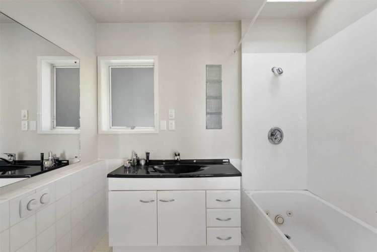 3/132 Victoria Road Devonport_8