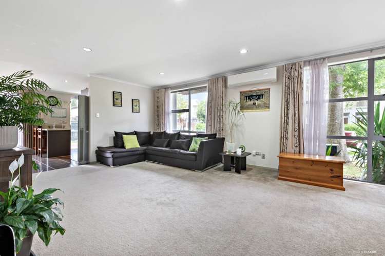 1 Zabeel Crescent Takanini_5