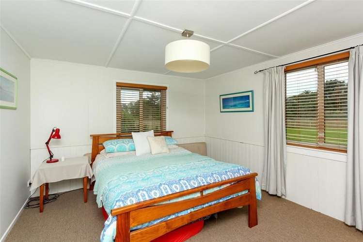 11/5a Baring Terrace Strandon_15