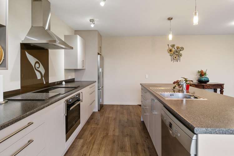 2d Rhodes Street Seaview_4