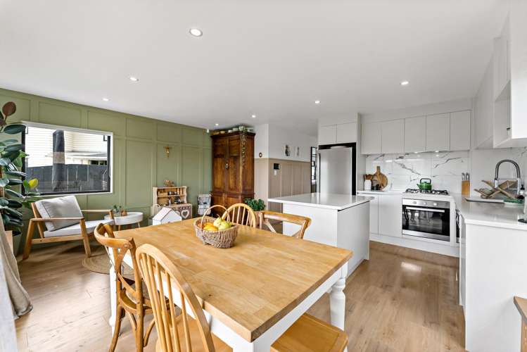 1 Nga Waka Place Mangere_15