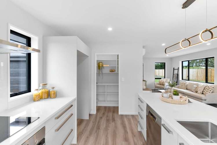 1 Harrier Place Amberley_4