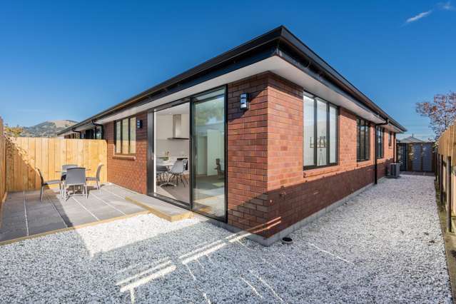 Brand new living with low-maintenance appeal