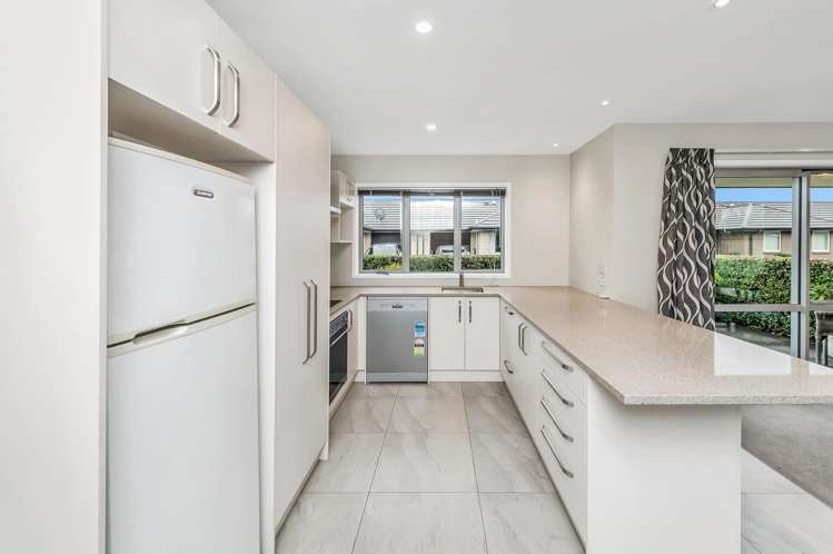 57 Glendene Court_4