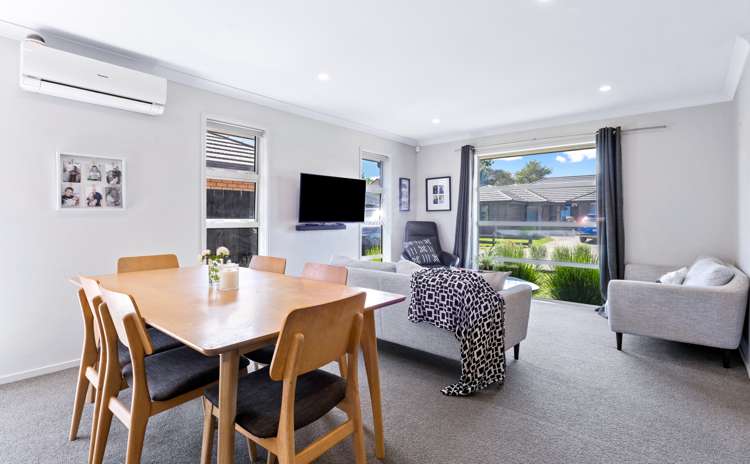 3 Darnika Way Patumahoe_13