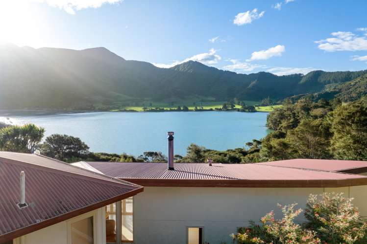 19 Saint Omer Road Kenepuru Sound_38