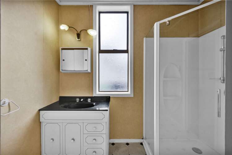 77 Victoria Street Hawera_16