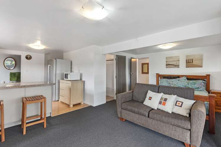 5 Clotworthy Crescent Onerahi_13