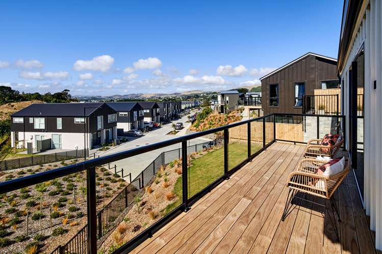 38 Hokioi Drive Porirua_22
