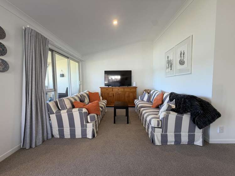 Villa 8/4B The Esplanade Tairua_17