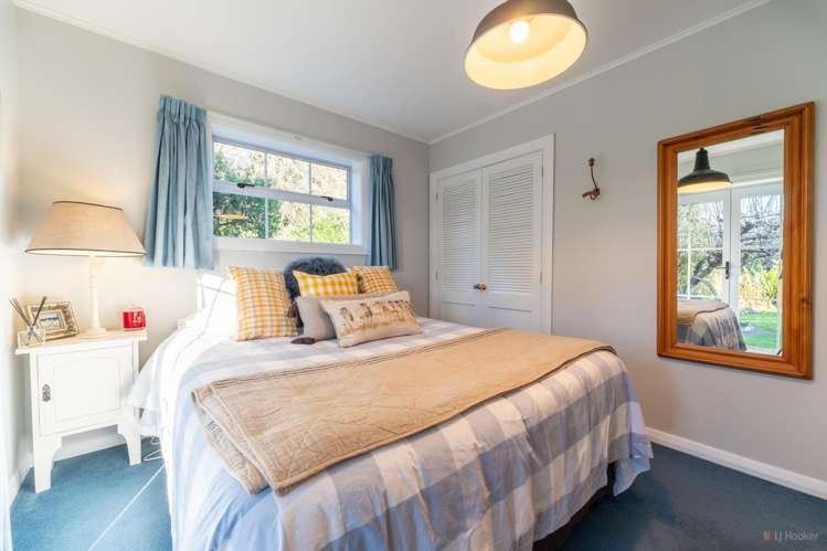 100 Oak Street Orari_8