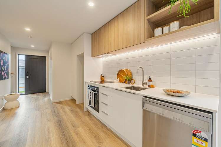 8 Rongonui Street Elderslea_14