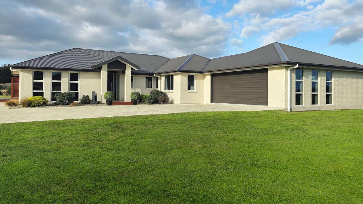 15 Carex Grove_2