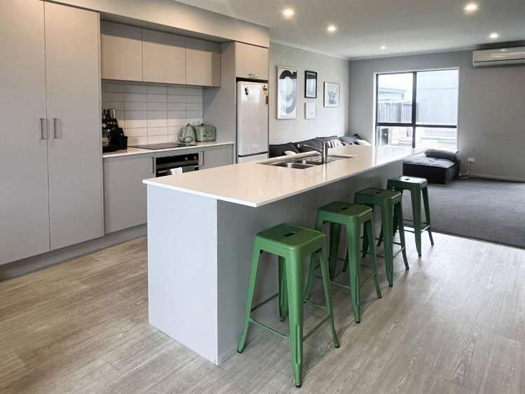 42 Tippet Crescent Wigram_1