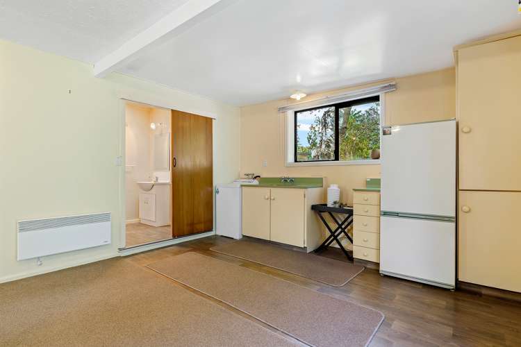 8 Riwai Street Templeton_14