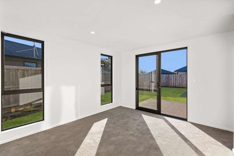 6 Oakleigh Street Woodend_23