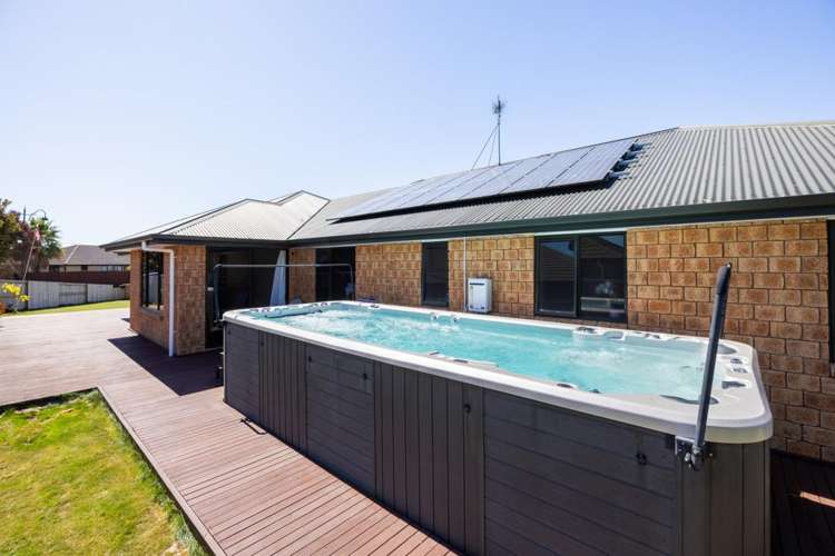 3 Sarah Court Rototuna North_18