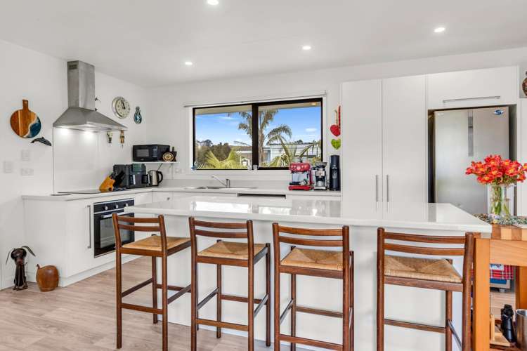 9 Meenas Place Cable Bay_2