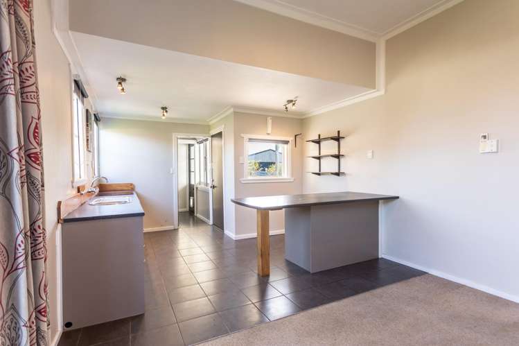 27 Burns Street Dannevirke_6