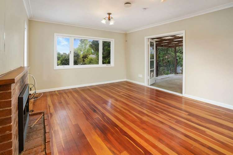 60 Sylvan Crescent Te Atatu South_5