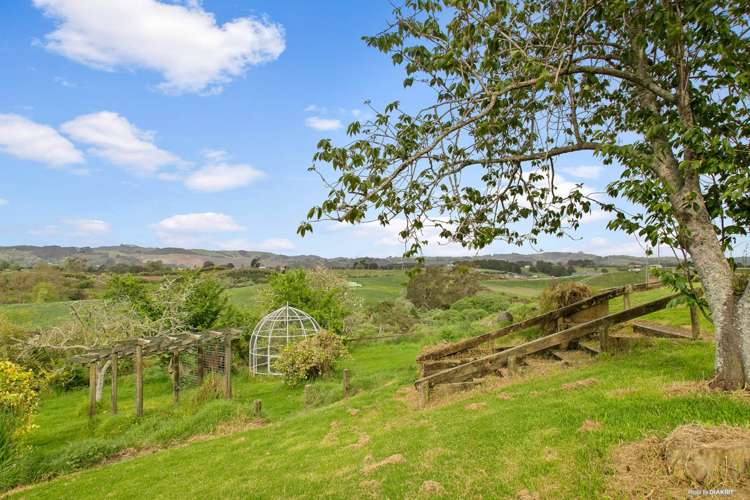 744 Runciman Road Runciman_6