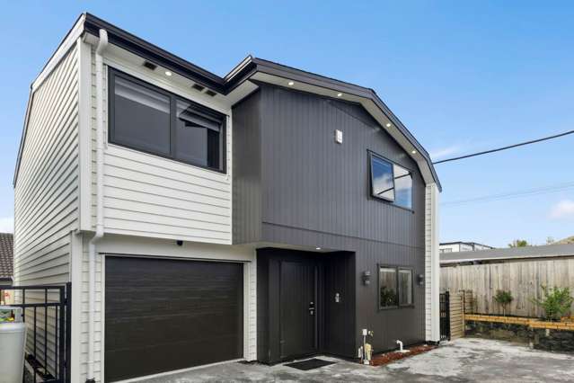 Aussie-Bound Owners – Ready to Sell!
