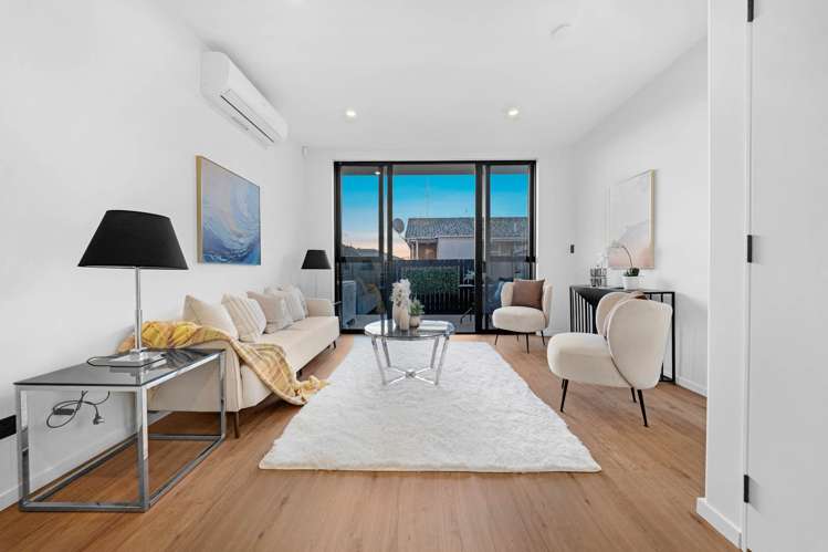 4/71 Cardiff Road Pakuranga Heights_6