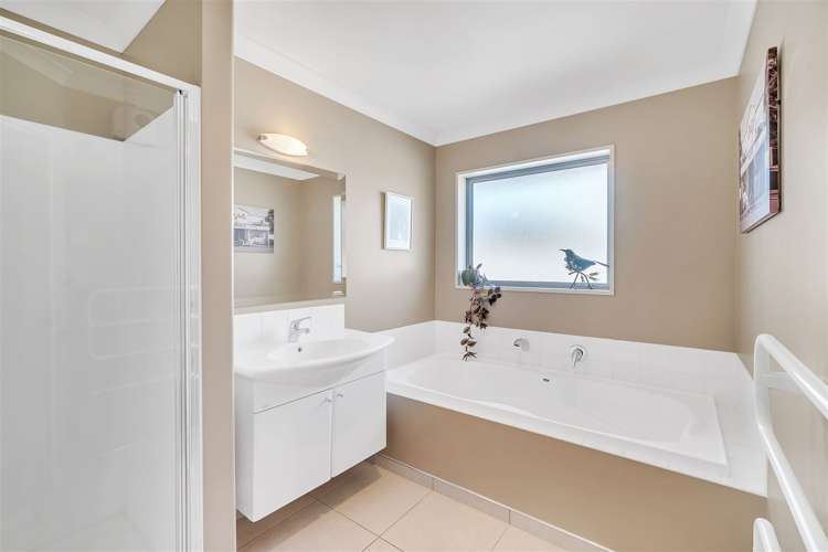 63 Longspur Avenue Wigram_14