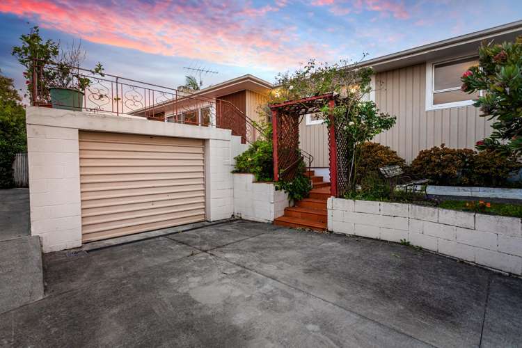 33 Tiroroa Avenue Te Atatu South_17