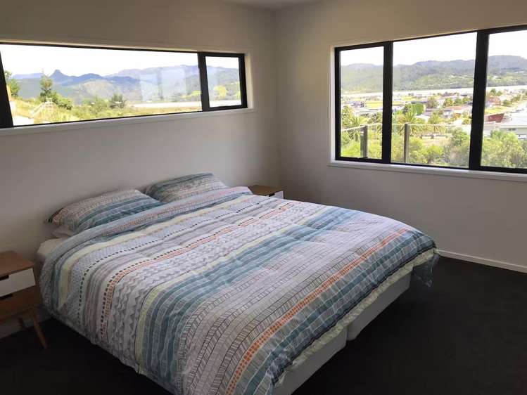 24 Panorama Parade Pauanui_10