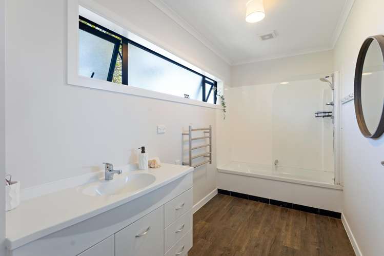 14 Duncans Way Otaki Beach_17