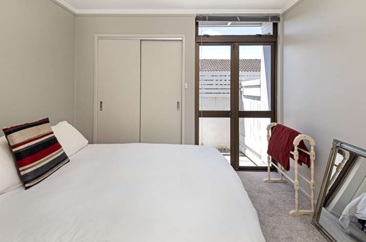 2/21 Prince Regent Drive Half Moon Bay_21