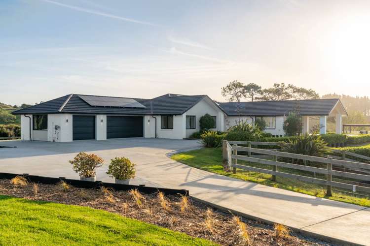 857 Wainui Road_3