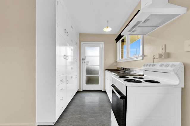 2/694 Avonside Drive Avonside_3