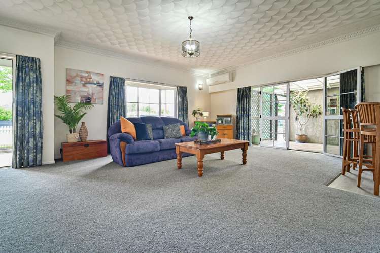 910 Collinge Road Mayfair_2