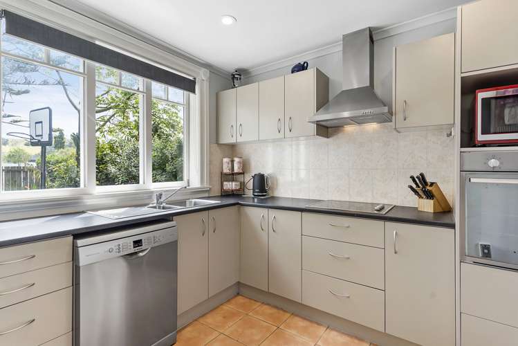 140 Coronation Road Mangere Bridge_6