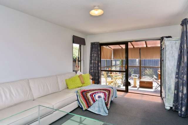 2/3 Flaxwood Lane Waltham_2