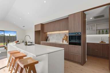 69 Whitehorn Drive_2