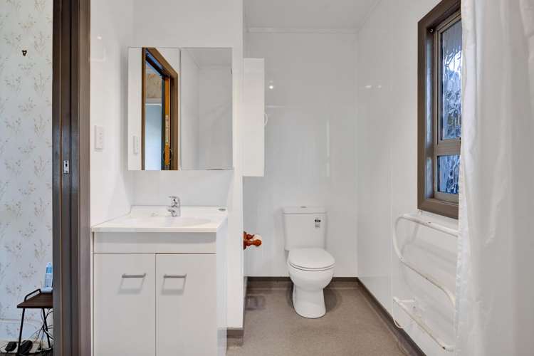 22 Burns Street Hawera_13