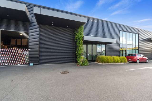 A sharp presence in Te Rapa