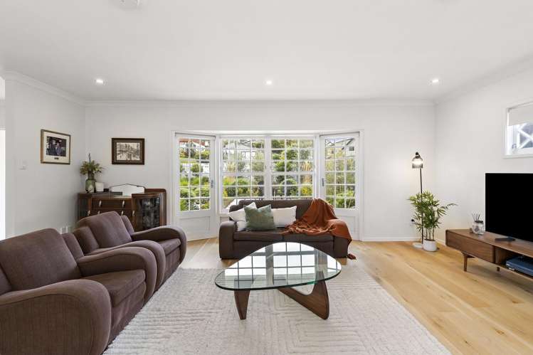 16 Pickwick Parade Mellons Bay_11